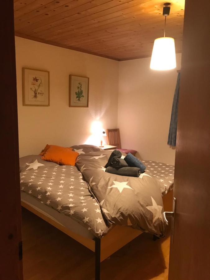 Ferienwohnung Uf Z'Enisch Klosters Eksteriør bilde