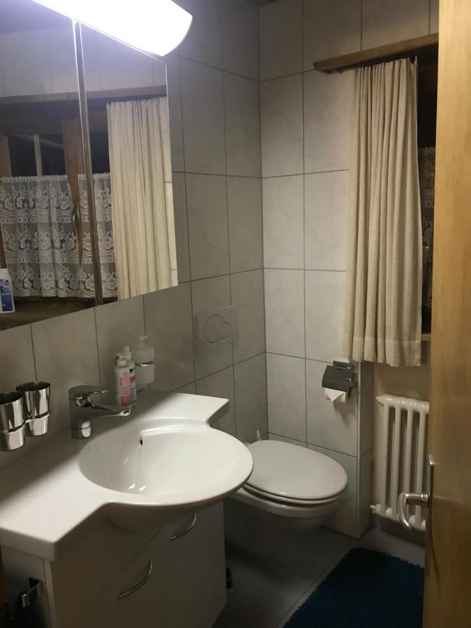 Ferienwohnung Uf Z'Enisch Klosters Eksteriør bilde