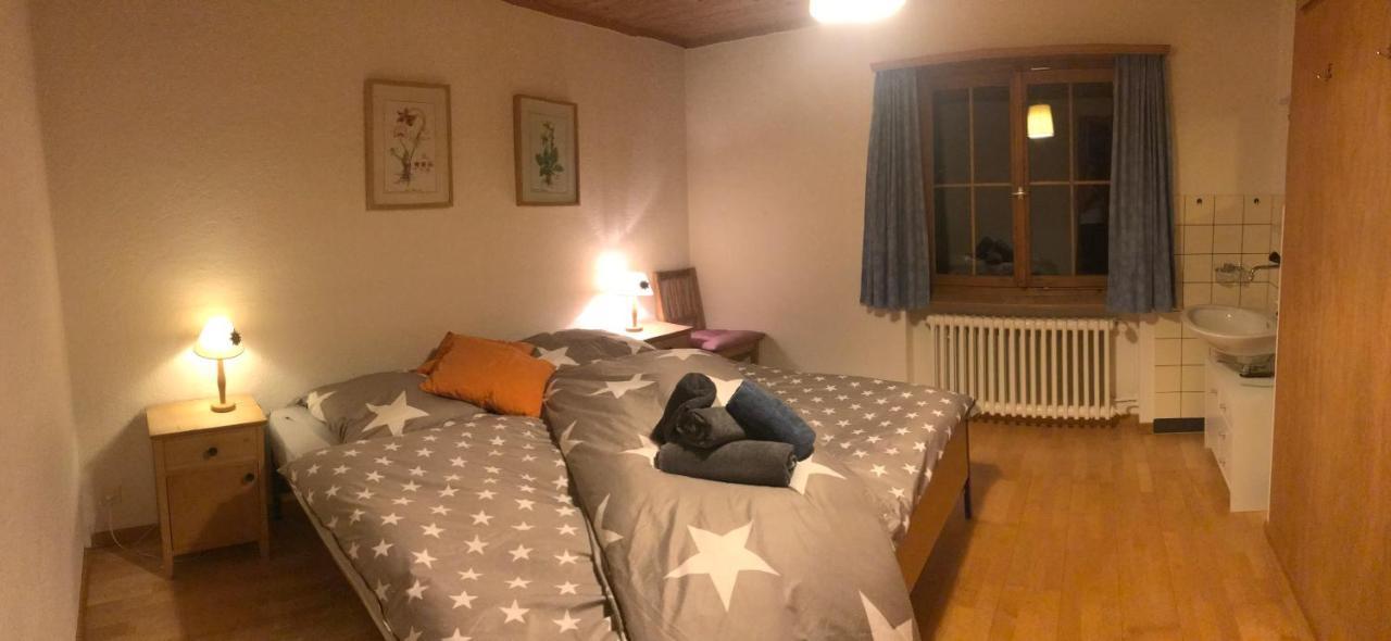 Ferienwohnung Uf Z'Enisch Klosters Eksteriør bilde