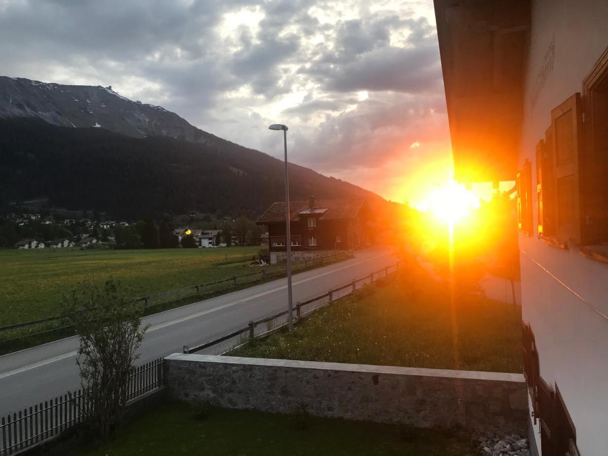 Ferienwohnung Uf Z'Enisch Klosters Eksteriør bilde